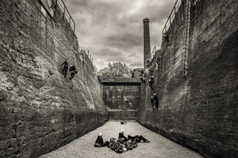 IPL and Social Media Marketing: Leveraging Digital Platforms for Fan Engagement